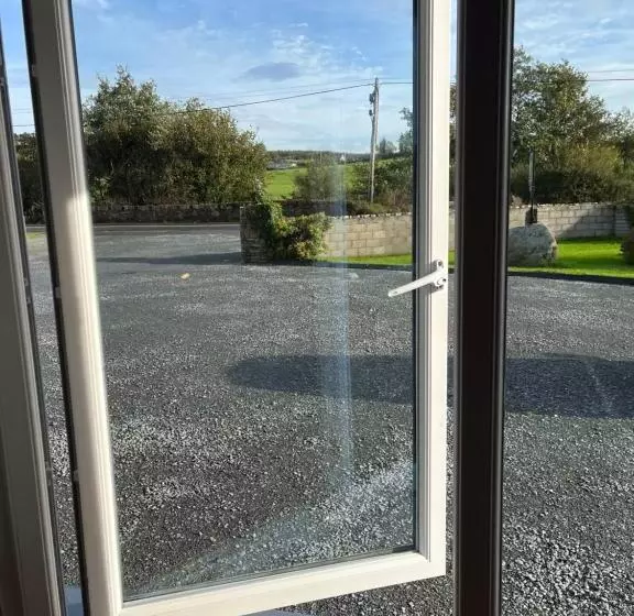 Majatalo Douglasha House V93rx64