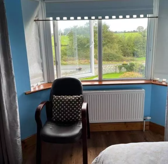 Majatalo Douglasha House V93rx64