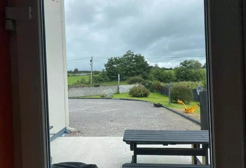 Majatalo Douglasha House V93rx64