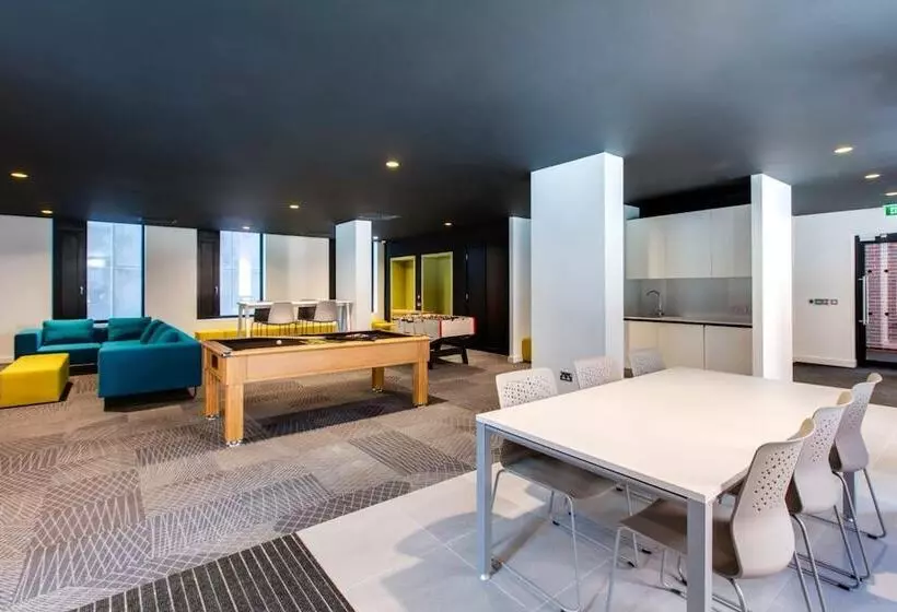 Yugo Explore   Lee Point