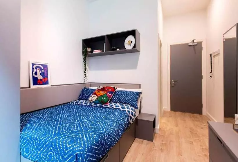 Yugo Explore   Lee Point