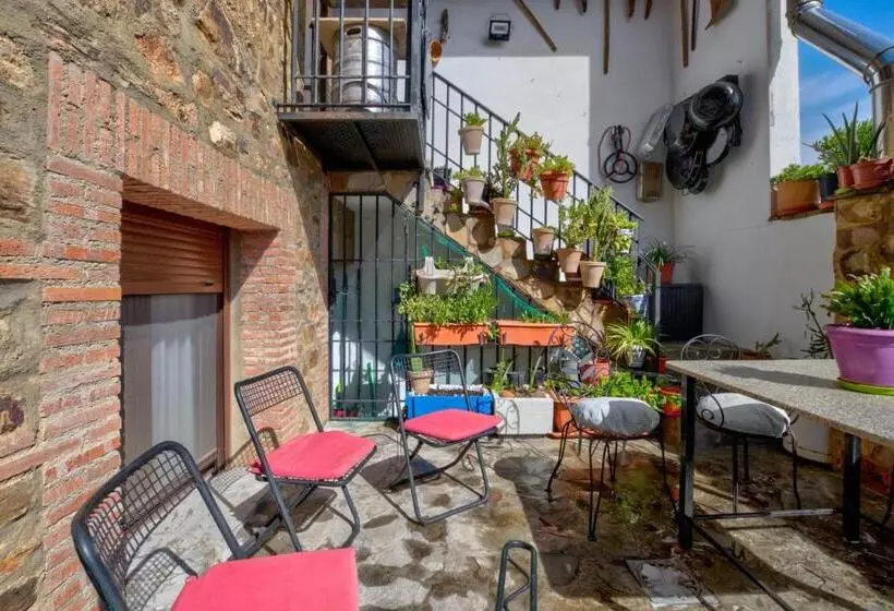 Comfortable Villa In Puebla De Don Rodrigo With Private Pool