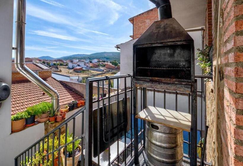 Comfortable Villa In Puebla De Don Rodrigo With Private Pool