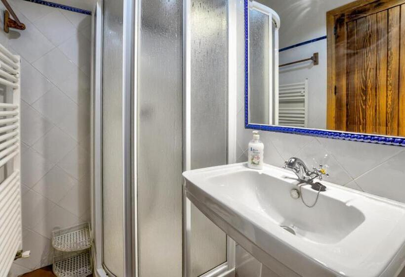 Comfortable Villa In Puebla De Don Rodrigo With Private Pool