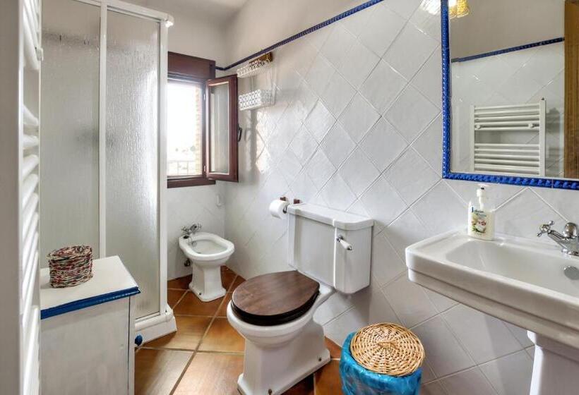 Comfortable Villa In Puebla De Don Rodrigo With Private Pool