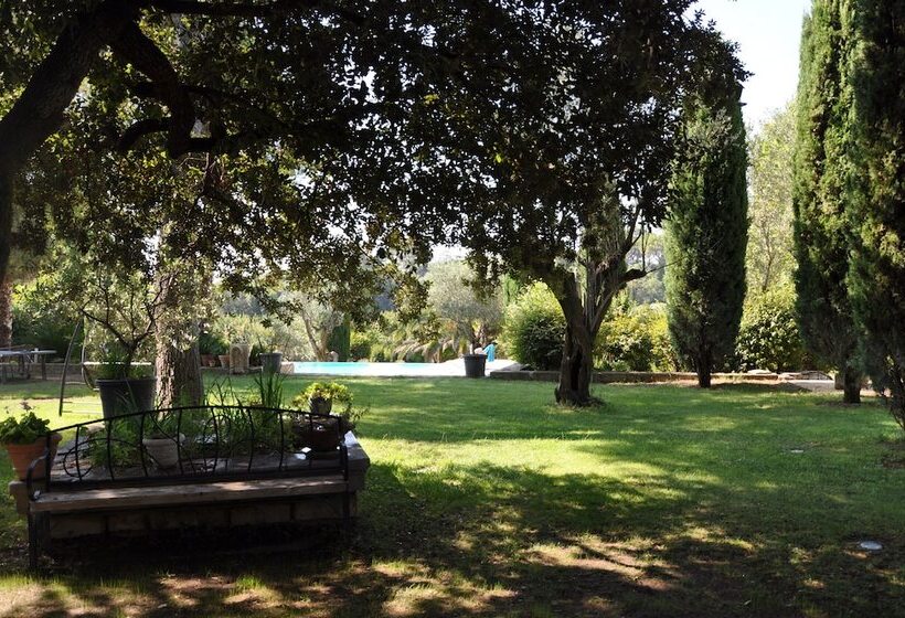 تختخواب و صبحانه Chambres D Hôtes Sous L Olivier