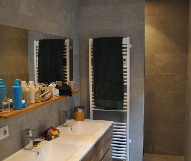 تختخواب و صبحانه Chambres D Hôtes Sous L Olivier