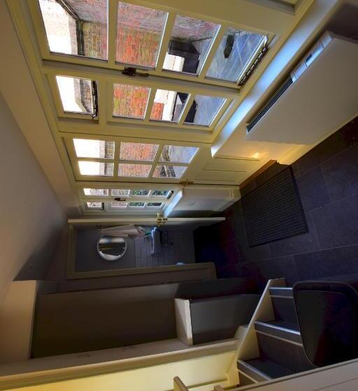 14 St Saviours Place, York