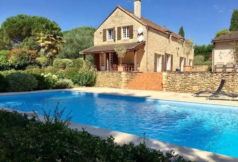 Aamiaismajoitus (B&B) Le Domaine Aubazen