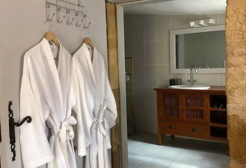 Aamiaismajoitus (B&B) Le Domaine Aubazen