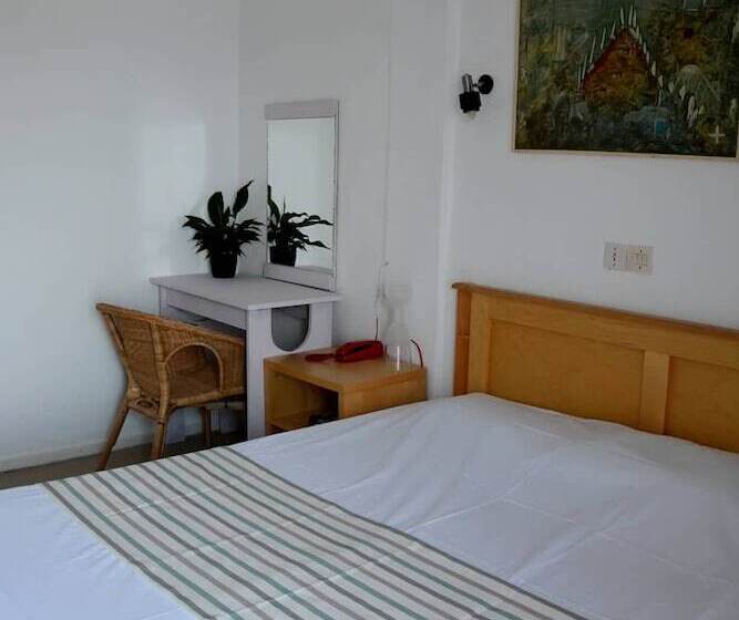 בית מלון כפרי Ammos