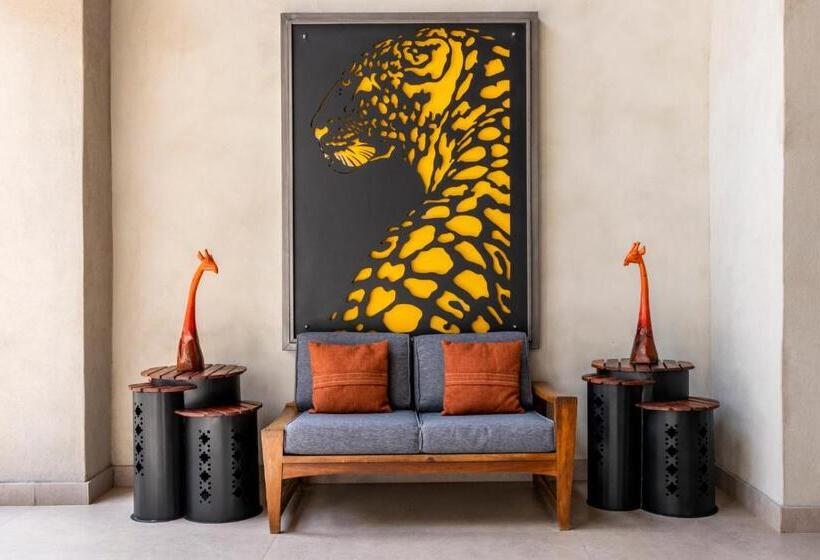 هتل Chobe River Lodge