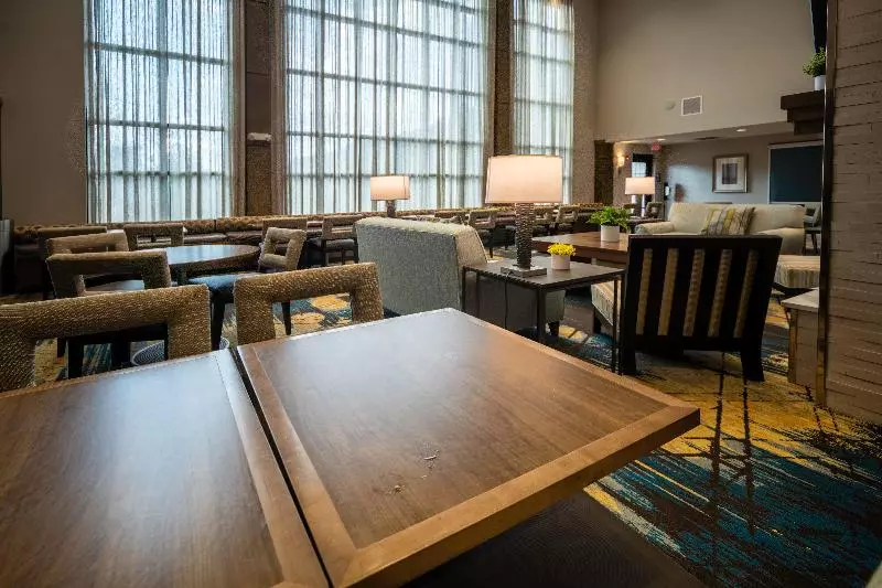 Hotelli Staybridge Suites   Summerville, An Ihg