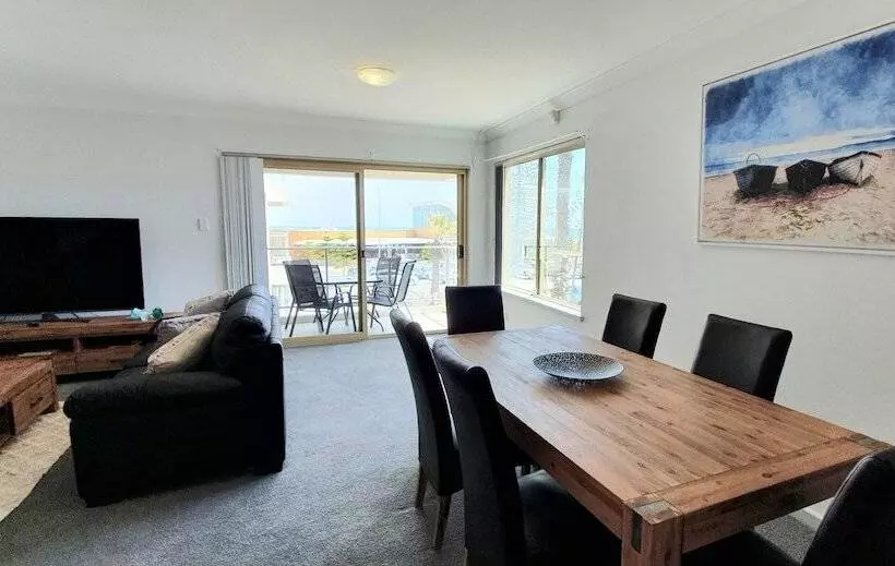 Sandcastles Luxury Retreat Apartment