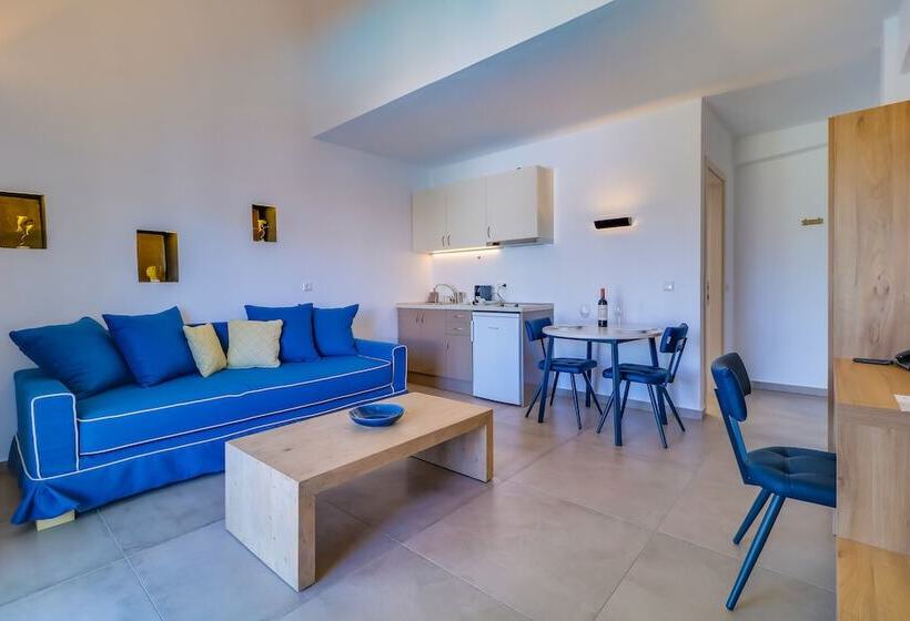 Theros Villas & Suites