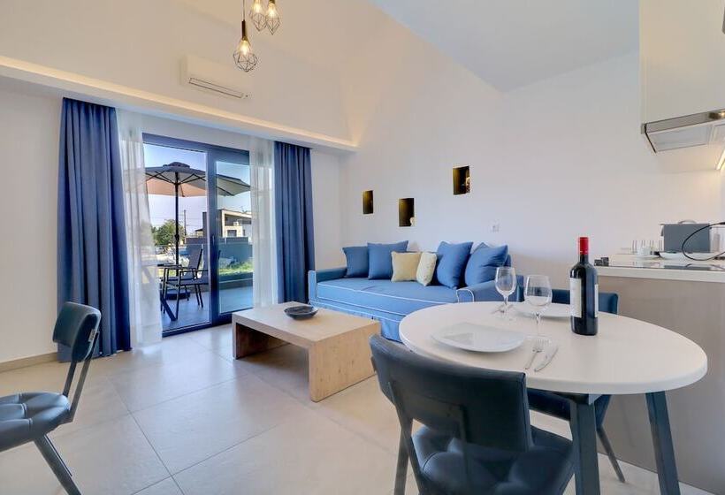 Theros Villas & Suites