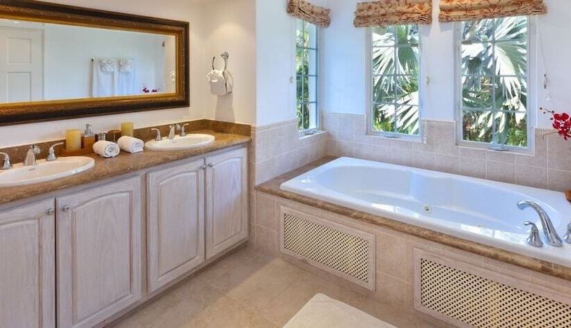 Villa Rose Of Sharon