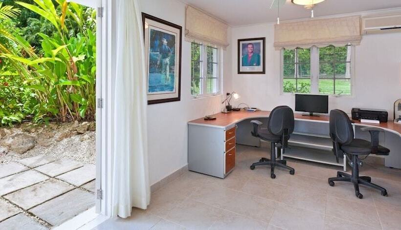 Villa Rose Of Sharon