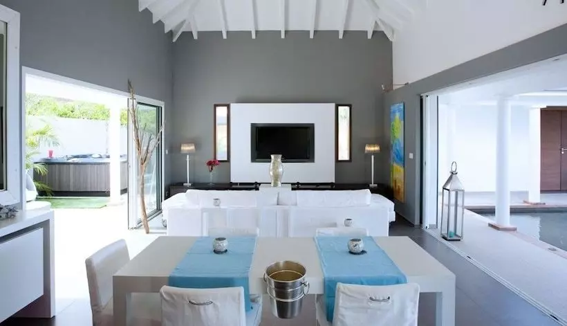 Villa Victoria