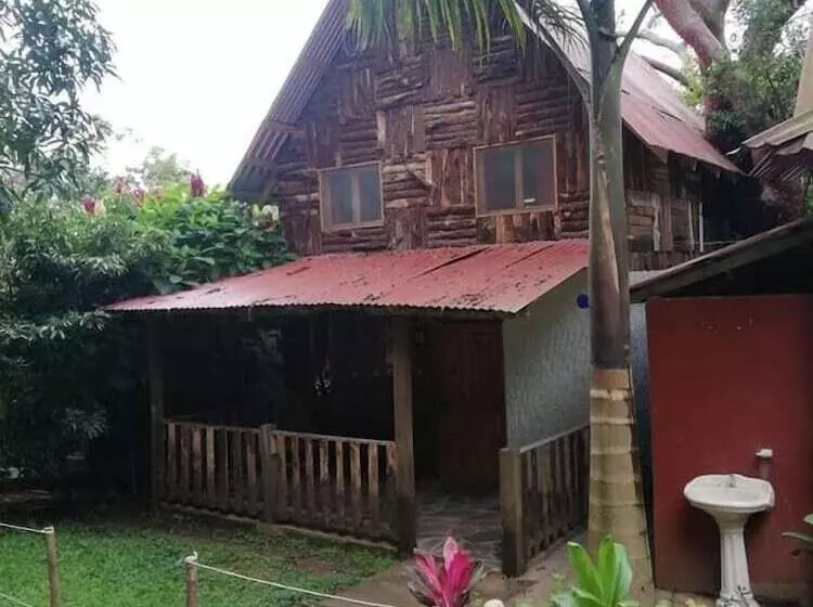 Hotelli Cabañas Y Casas Del árbol La Huerta