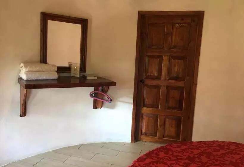 Hotelli Cabañas Y Casas Del árbol La Huerta