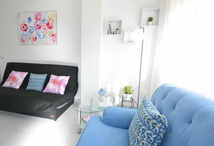 مبيت وإفطار Reus Bedrooms 2 Habitaciones Con Baño Privado, Sin Cocina