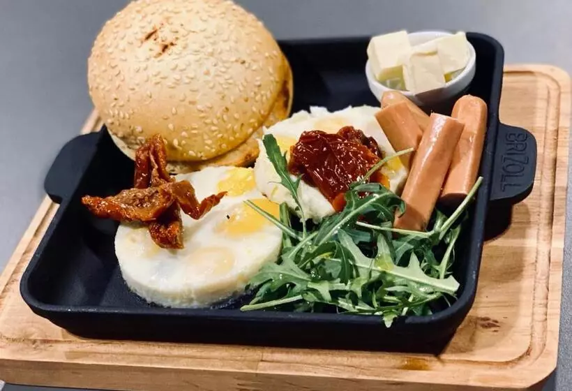 Apart Hotel на трояндовой