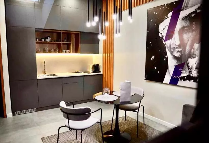 Apart Hotel на трояндовой