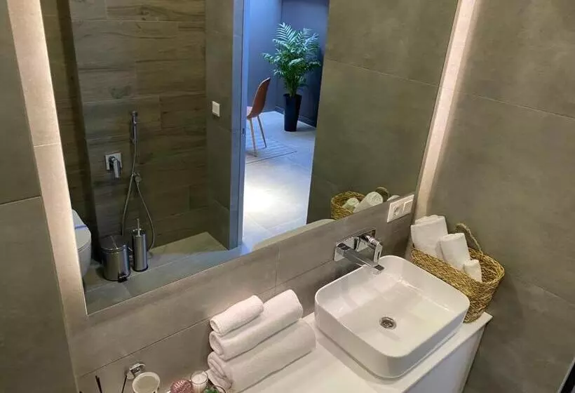 Apart Hotel на трояндовой