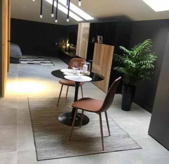 Apart Hotel на трояндовой