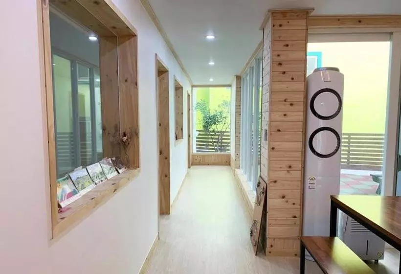 ペンション Jeju Guesthouse