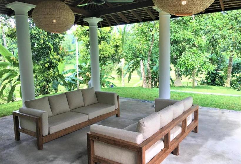 پانسیون Kumbura Villa