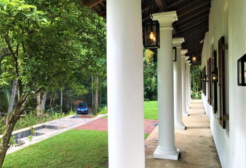 پانسیون Kumbura Villa