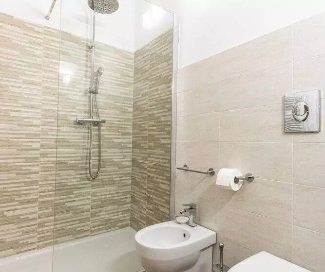 تختخواب و صبحانه Brutia Mom&son