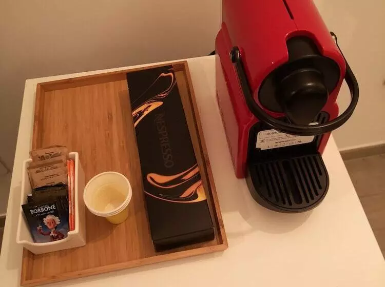 تختخواب و صبحانه Brutia Mom&son