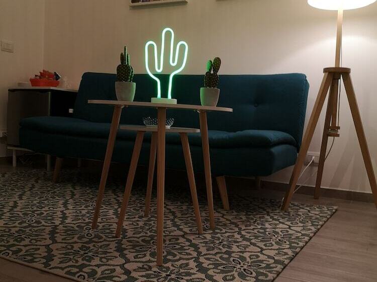 تختخواب و صبحانه Brutia Mom&son