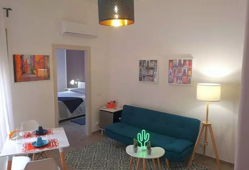 تختخواب و صبحانه Brutia Mom&son