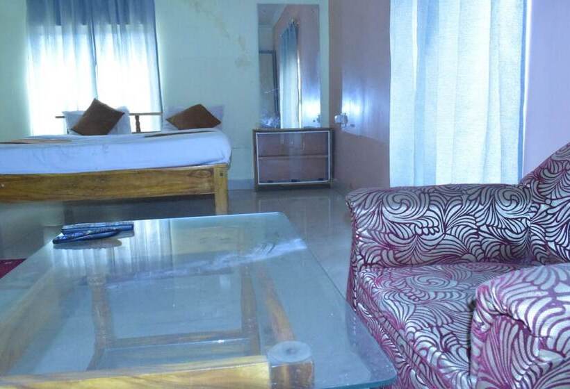 پانسیون Cs Imperial Stay