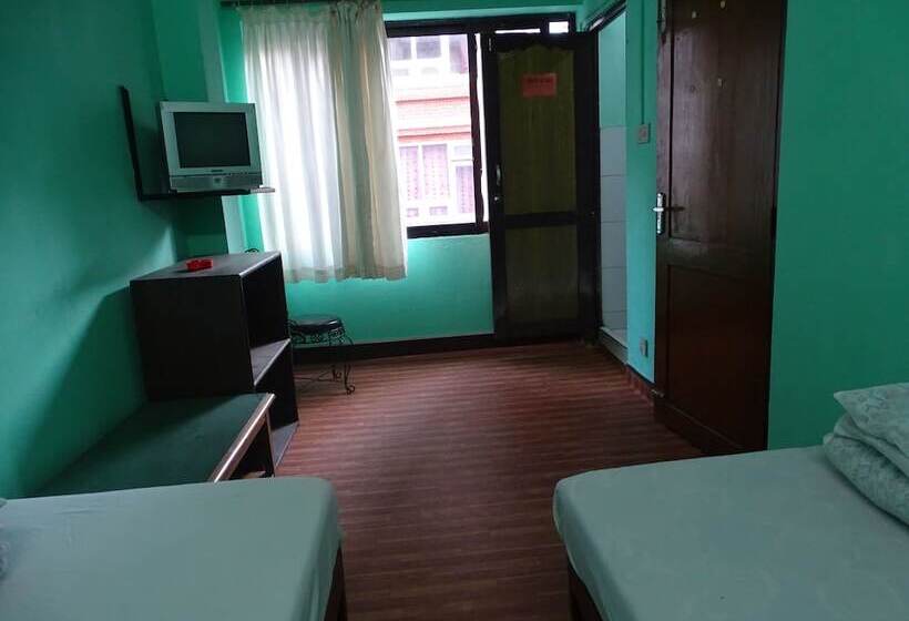 پانسیون Green House Lodge