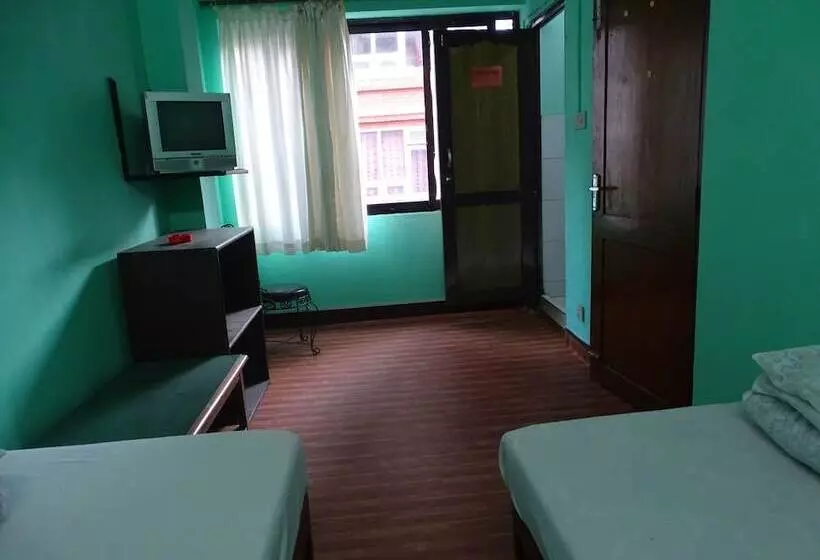 پانسیون Green House Lodge