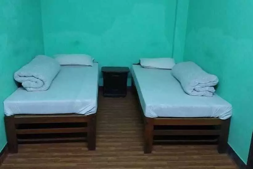 پانسیون Green House Lodge