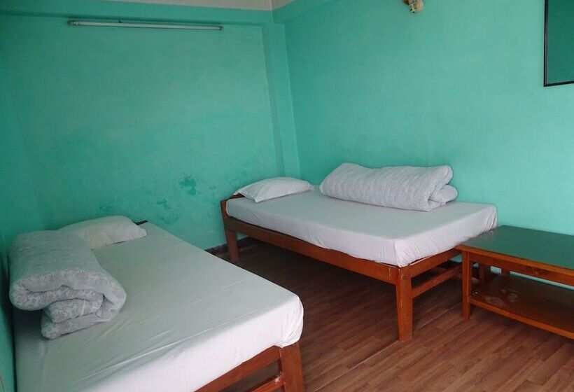 پانسیون Green House Lodge