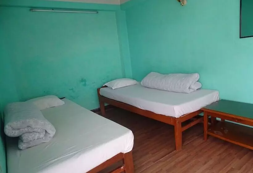 پانسیون Green House Lodge