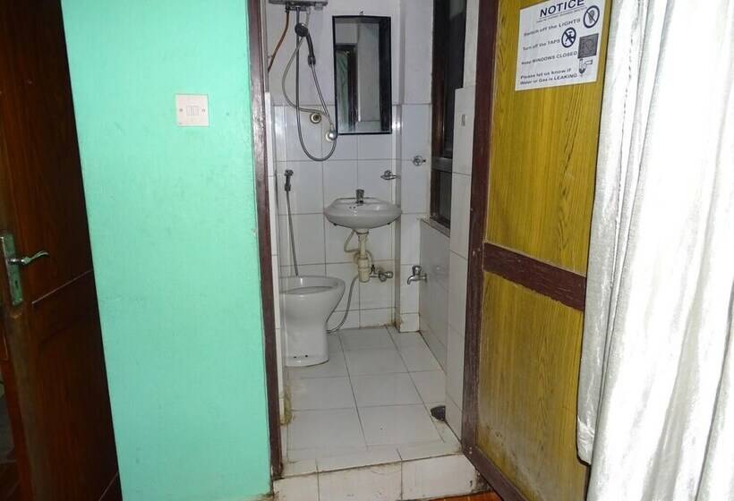 پانسیون Green House Lodge