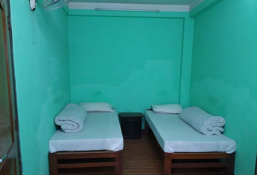 پانسیون Green House Lodge