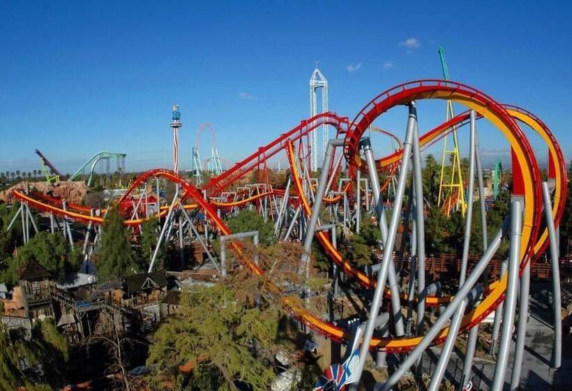 בית מלון כפרי Grand Inn