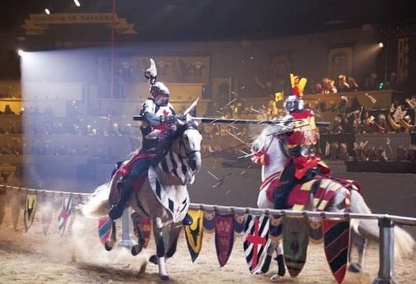 בית מלון כפרי Grand Inn