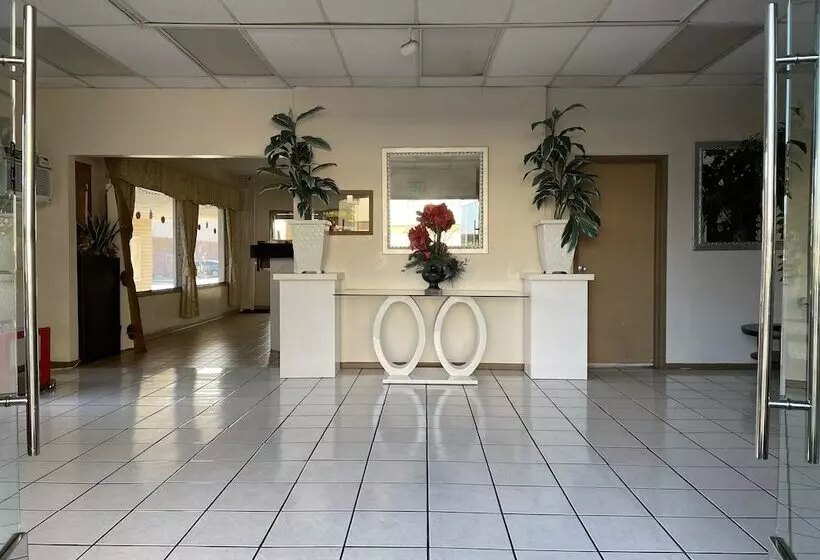 בית מלון כפרי Grand Inn