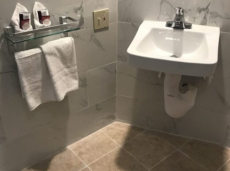 בית מלון כפרי Grand Inn