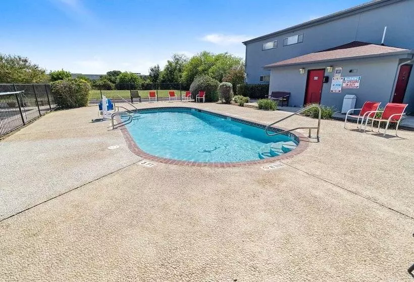 فندق Quality Inn & Suites I 10 Near Fiesta Texas